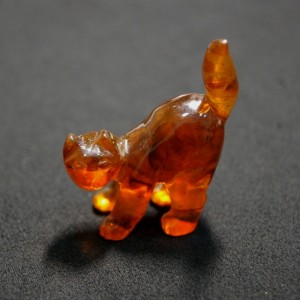 Vintage amber souvenir Cat